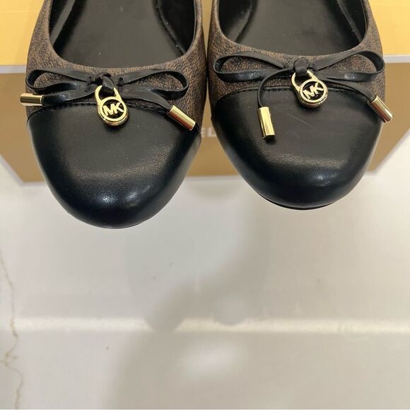 Michael Kors Ballet Flats with Gold Accents NWT - Picture 5 of 9